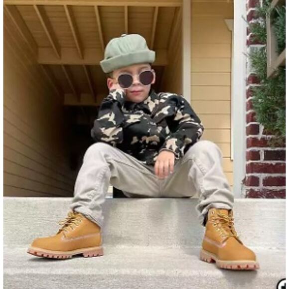 Timberland Junior Premium Waterproof‎ Leather Boots 6\